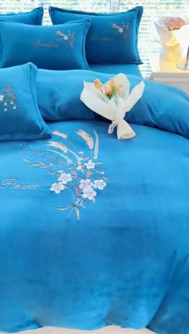 91家纺网 家纺一手货源 找家纺 金米诺 2024新款绣花牛奶绒四件套 麦穗-藏蓝色