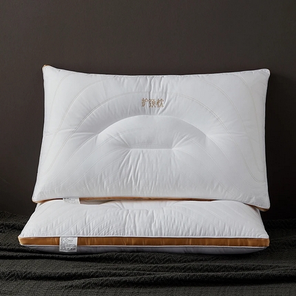 91家纺网 家纺一手货源 找家纺 佳尚枕芯 2025新款全棉纯棉保健护颈枕枕头枕芯 全棉保健护颈枕时尚金48x74cm/只