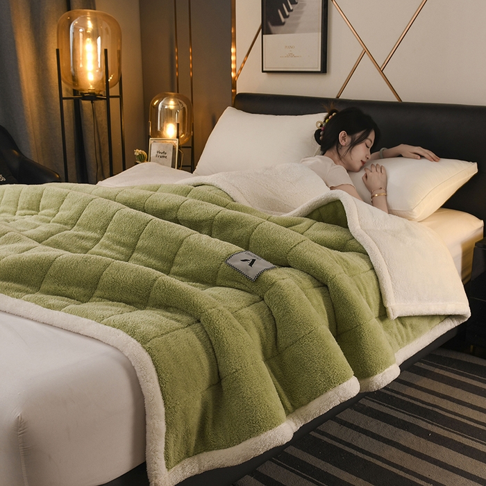 91家纺网 家纺一手货源 找家纺 恋绒家纺 2025新款加厚三层毛毯被牛奶绒复合毯子夹棉盖毯午睡毯子法莱绒毛毯 （亲肤绒-）-抹茶绿