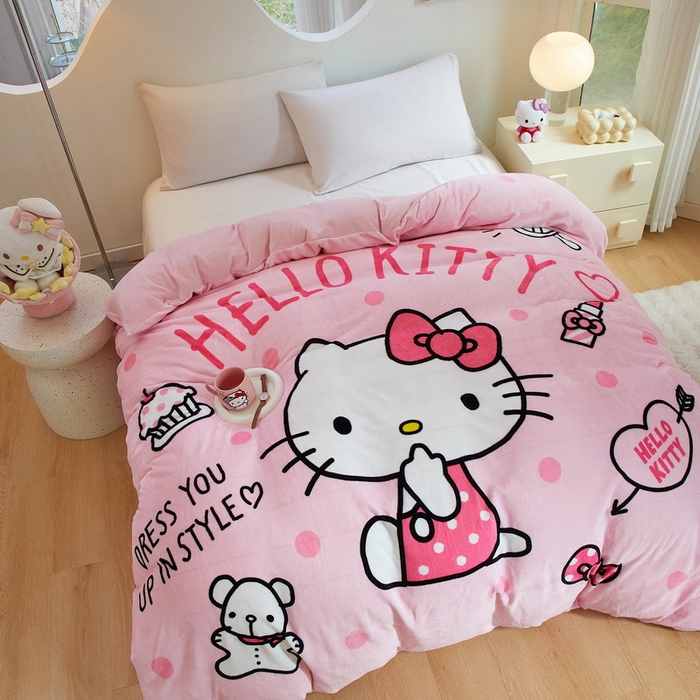 91家纺网 家纺一手货源 找家纺 蘭菲家纺 2024新款牛奶绒卡通三丽鸥单品被套 甜小咪