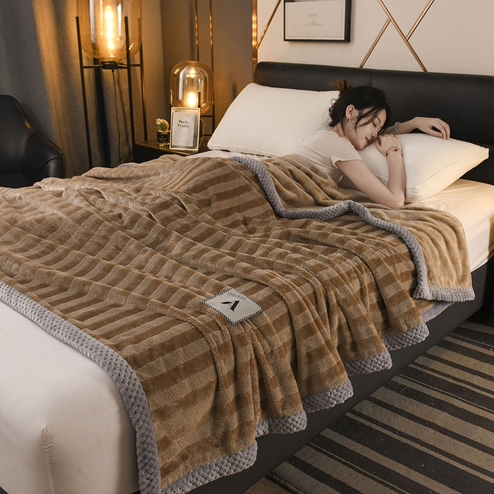 91家纺网 家纺一手货源 找家纺 恋绒家纺 2025新款双面绒休闲毛毯多功能毛毯牛奶绒毯子法莱绒盖毯 彩贝绒-咖色