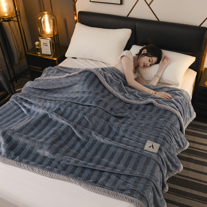 91家纺网 家纺一手货源 找家纺 恋绒家纺 2025新款双面绒休闲毛毯多功能毛毯牛奶绒毯子法莱绒盖毯 彩贝绒-雾蓝