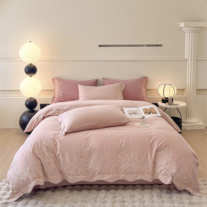 91家纺网 家纺一手货源 找家纺 艾莱家纺 2024新款A类新疆长绒棉加厚柔顺磨毛四件套-烂漫花开（风格二） 花开烂漫-玉豆沙