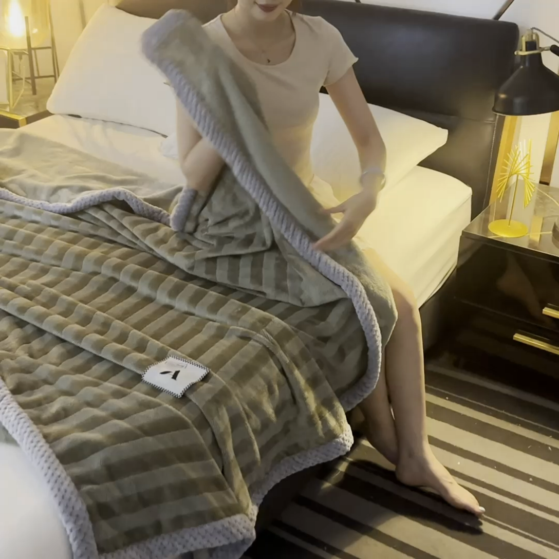 91家纺网 家纺一手货源 找家纺 恋绒家纺 2025新款双面绒休闲毛毯多功能毛毯牛奶绒毯子法莱绒盖毯 彩贝绒-墨绿