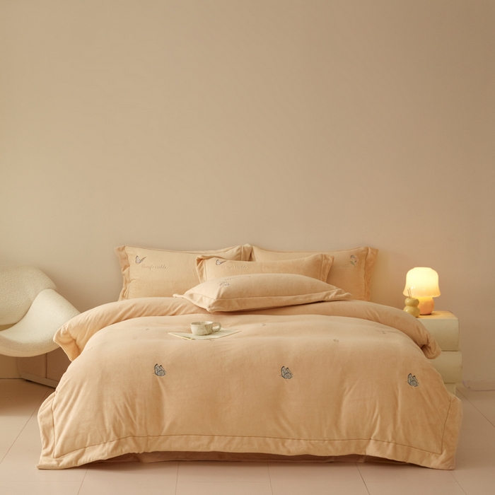 91家纺网 家纺一手货源 找家纺 新方向 2025新款全消光A类刺绣牛奶绒四件套-悦动 悦动-香槟