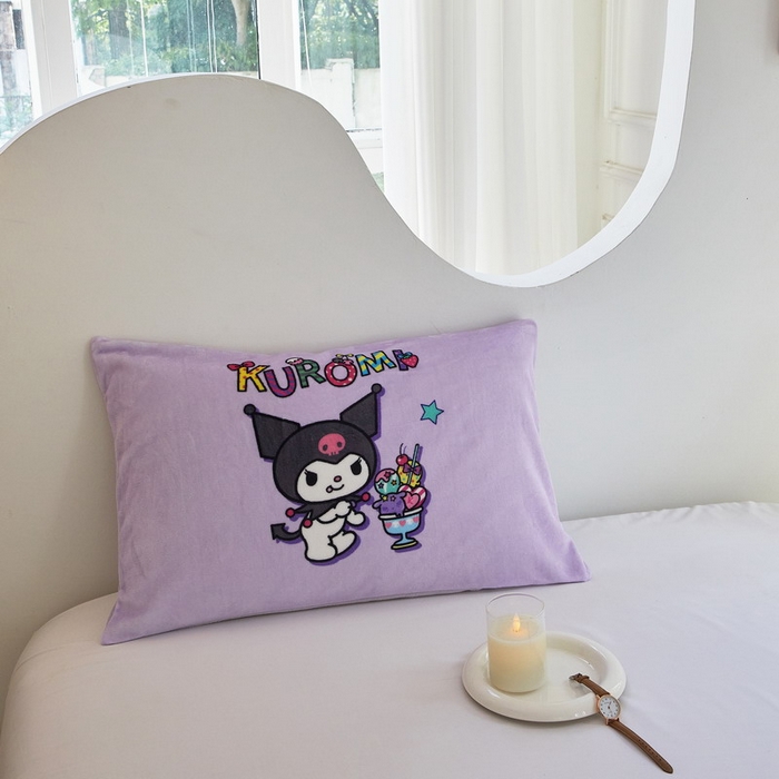 91家纺网 家纺一手货源 找家纺 蘭菲家纺 2024新款牛奶绒卡通三丽鸥单品枕套 果茶