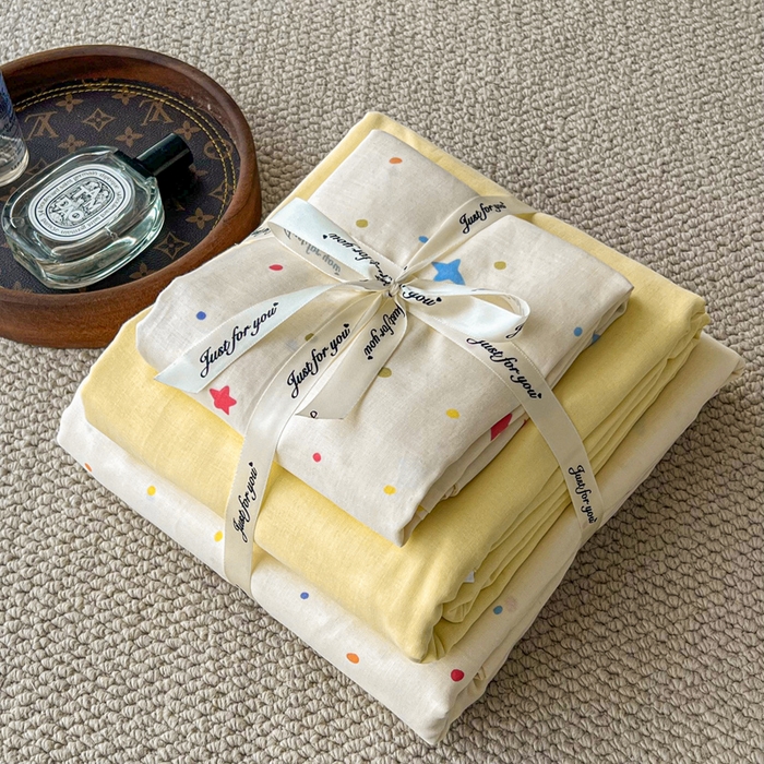 91家纺网 家纺一手货源 找家纺 一比一家纺 2025新款全棉母婴级抗菌有氧全棉双层纱亲肤全棉小清新印花三件套四件套 奶油派