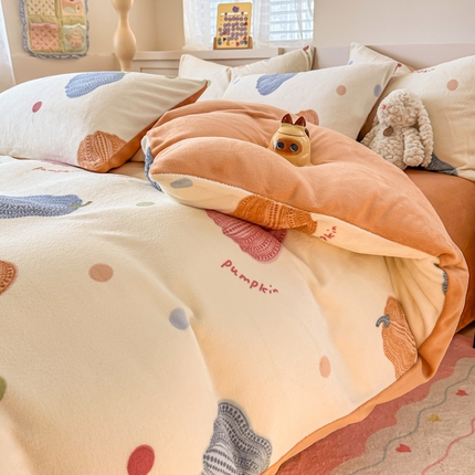 沐辰 2024新款高克重牛奶绒印花四件套 幸运南瓜