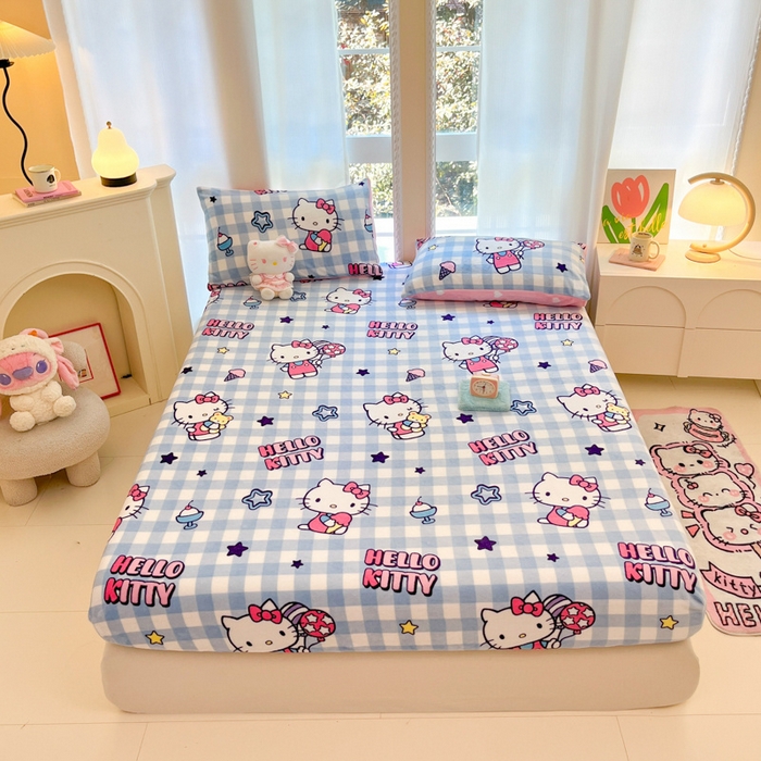 91家纺网 家纺一手货源 找家纺 博雅 2024新款三丽鸥牛奶绒小版床笠系列 牛奶绒小版-幸运星KT猫