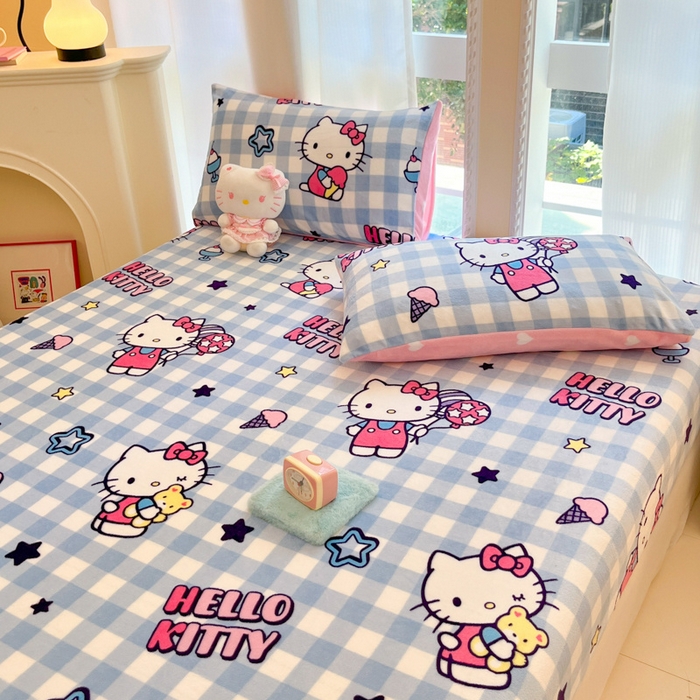 91家纺网 家纺一手货源 找家纺 博雅 2024新款三丽鸥牛奶绒小版床笠系列 牛奶绒小版-幸运星KT猫