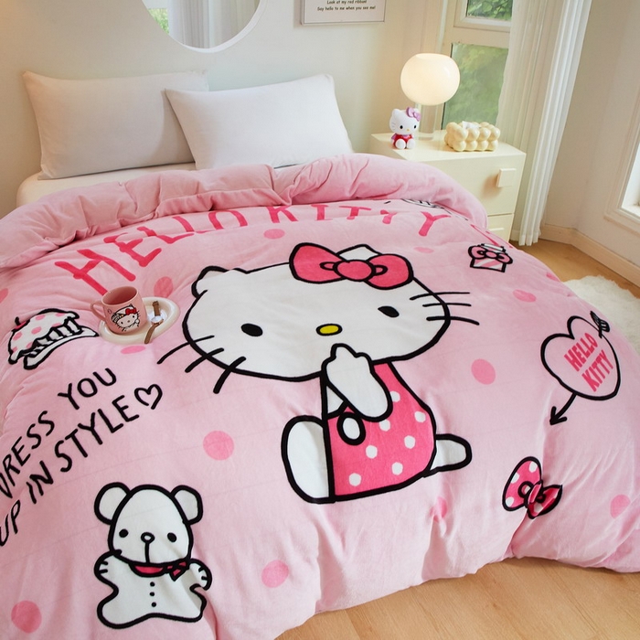 91家纺网 家纺一手货源 找家纺 蘭菲家纺 2024新款牛奶绒卡通三丽鸥单品被套 甜小咪