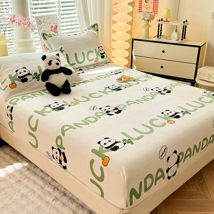 91家纺网 家纺一手货源 找家纺 妖妖家纺 2024新款200克牛奶绒单床笠 开心大熊猫