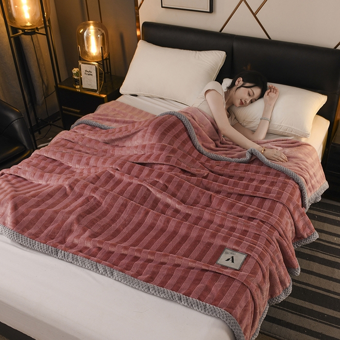 91家纺网 家纺一手货源 找家纺 恋绒家纺 2025新款双面绒休闲毛毯多功能毛毯牛奶绒毯子法莱绒盖毯 彩贝绒-粉色