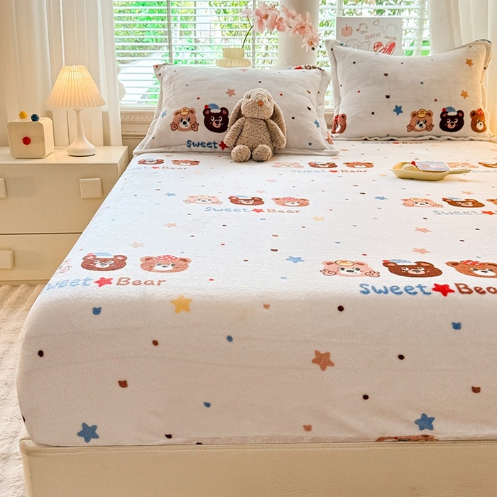 91家纺网 家纺一手货源 找家纺 妖妖家纺 2024新款200克牛奶绒单床笠 可爱曲奇