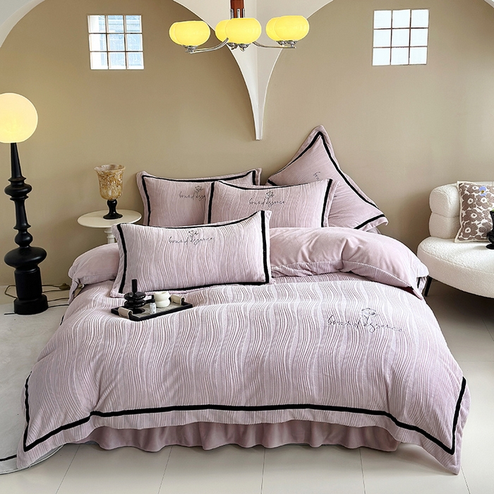 91家纺网 家纺一手货源 找家纺 舒梦琪家纺 2024新款雕花绒刺绣床盖款四件套 高山流水紫