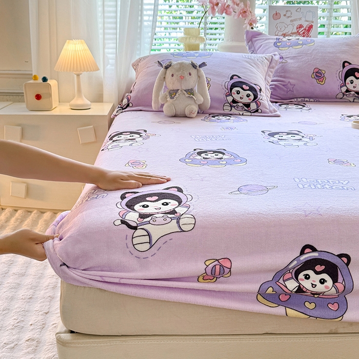 91家纺网 家纺一手货源 找家纺 妖妖家纺 2024新款200克牛奶绒单床笠 飞入星球