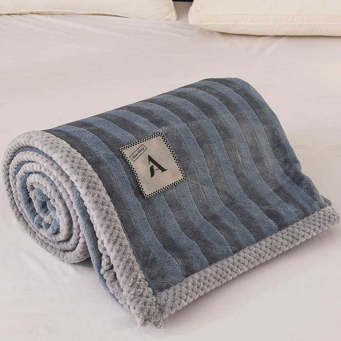 91家纺网 家纺一手货源 找家纺 恋绒家纺 2025新款双面绒休闲毛毯多功能毛毯牛奶绒毯子法莱绒盖毯 彩贝绒-雾蓝