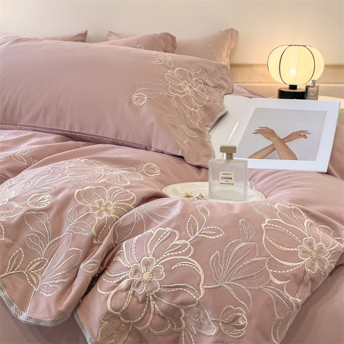 91家纺网 家纺一手货源 找家纺 艾莱家纺 2024新款A类新疆长绒棉加厚柔顺磨毛四件套-烂漫花开（风格二） 花开烂漫-戴安娜