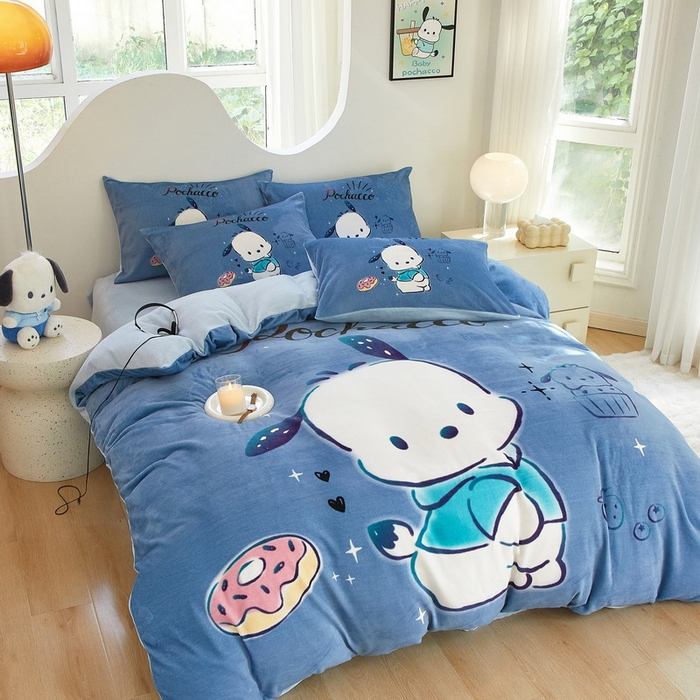 91家纺网 家纺一手货源 找家纺 蘭菲家纺 2024新款牛奶绒卡通三丽鸥四件套 恰恰.蓝