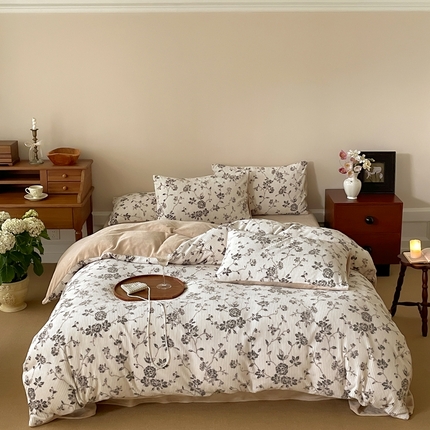 91家纺网 家纺一手货源 找家纺 三味舒屋 2025新款肌理印加提牛奶绒四件套-清雅 风格一 白茶清欢