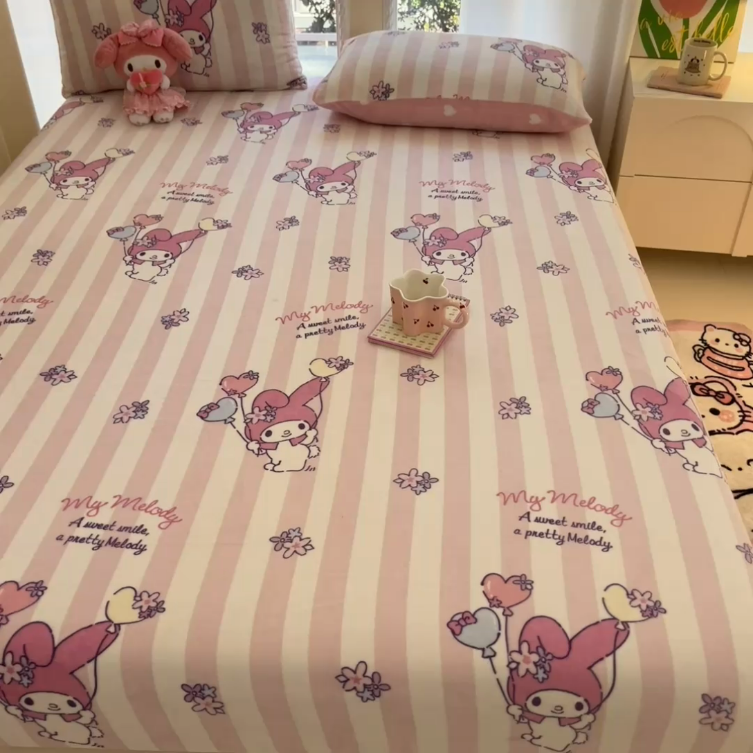 91家纺网 家纺一手货源 找家纺 博雅 2024新款三丽鸥牛奶绒小版床笠系列 牛奶绒小版-气球美乐蒂