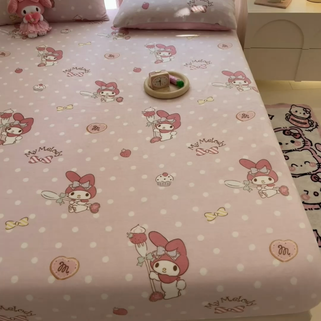 91家纺网 家纺一手货源 找家纺 博雅 2024新款三丽鸥牛奶绒小版床笠系列 牛奶绒小版-奶油美乐蒂