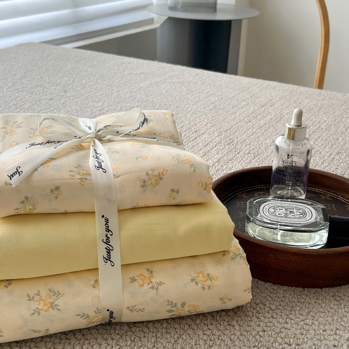 91家纺网 家纺一手货源 找家纺 一比一家纺 2025新款全棉母婴级抗菌有氧全棉双层纱亲肤全棉小清新印花三件套四件套 小晴天