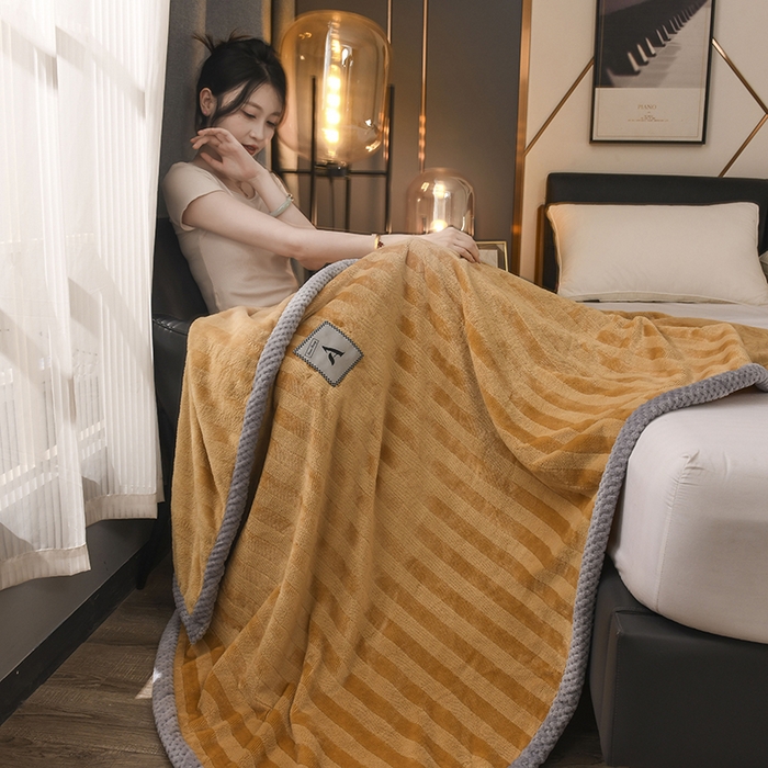 91家纺网 家纺一手货源 找家纺 恋绒家纺 2025新款双面绒休闲毛毯多功能毛毯牛奶绒毯子法莱绒盖毯 彩贝绒-棕色