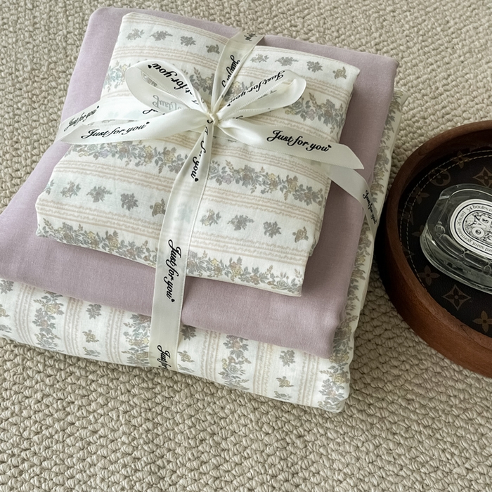 91家纺网 家纺一手货源 找家纺 一比一家纺 2025新款全棉母婴级抗菌有氧全棉双层纱亲肤全棉小清新印花三件套四件套 再见六丁目