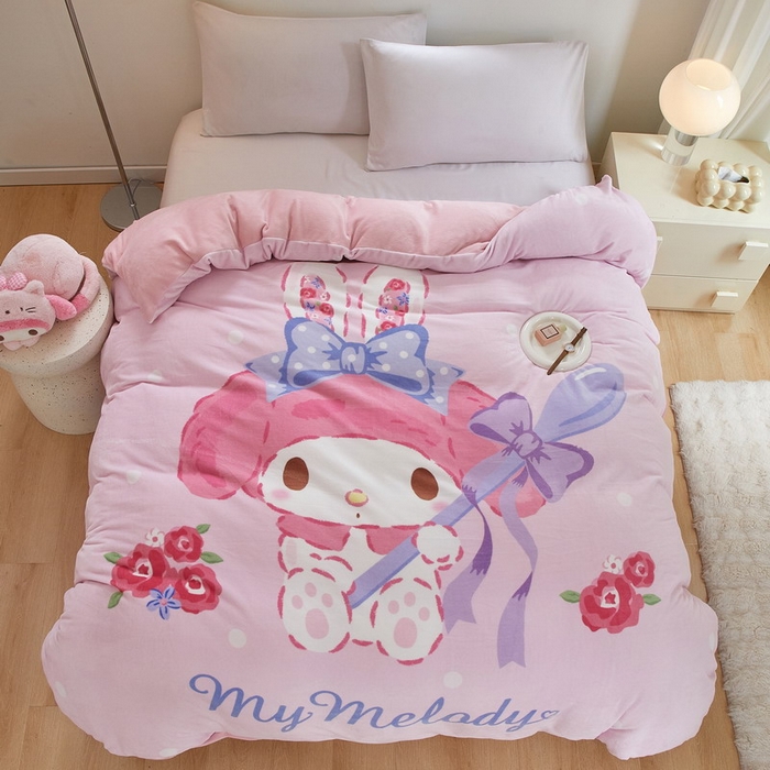 91家纺网 家纺一手货源 找家纺 蘭菲家纺 2024新款牛奶绒卡通三丽鸥单品被套 呆萌