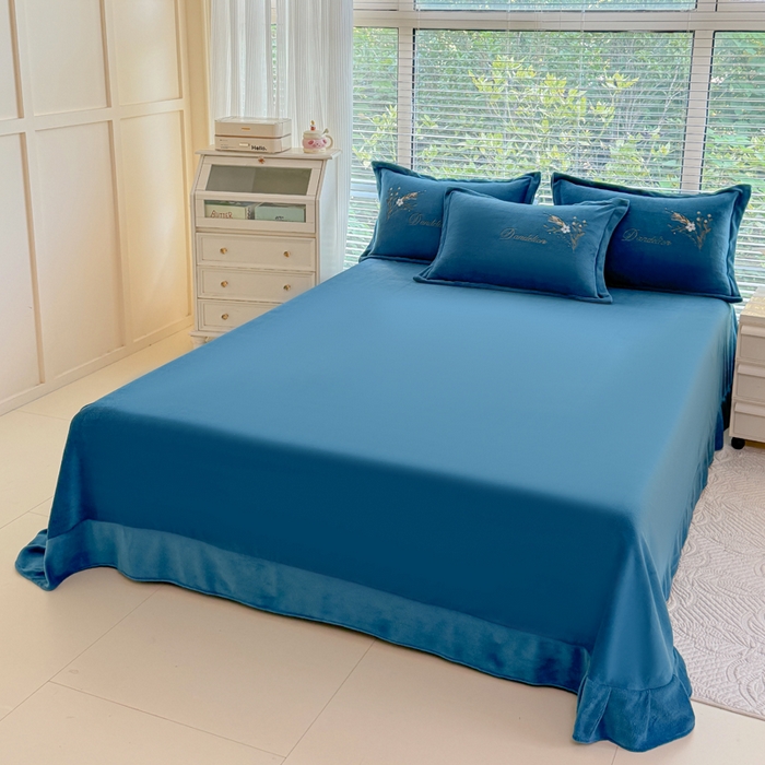 91家纺网 家纺一手货源 找家纺 金米诺 2024新款绣花牛奶绒四件套 麦穗-藏蓝色