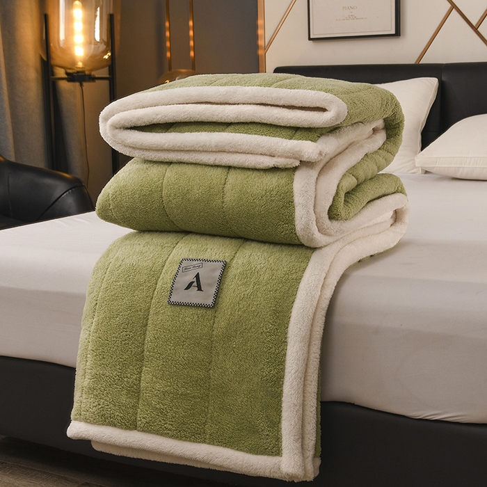 91家纺网 家纺一手货源 找家纺 恋绒家纺 2025新款加厚三层毛毯被牛奶绒复合毯子夹棉盖毯午睡毯子法莱绒毛毯 （亲肤绒-）-抹茶绿