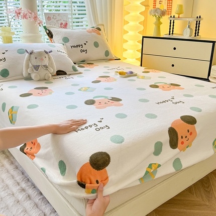 91家纺网 家纺一手货源 找家纺 妖妖家纺 2024新款200克牛奶绒单床笠 礼物狗狗