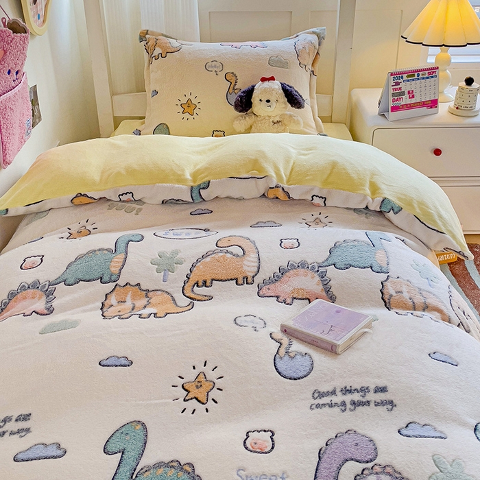 91家纺网 家纺一手货源 找家纺 贝扬思家纺 2024新款加厚雪花绒印花三件套 排队龙