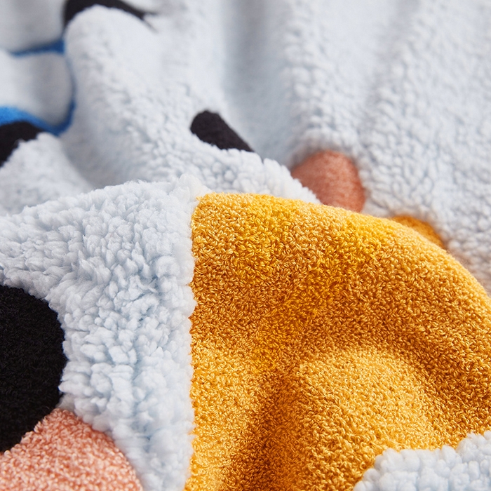 91家纺网 家纺一手货源 找家纺 丝涟家居 2025新款羊羔绒牛奶绒毛巾绣儿童脱卸被子 快乐鸭