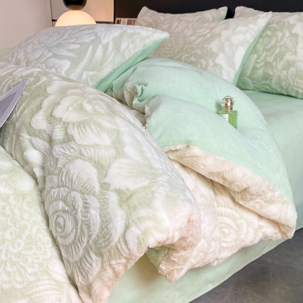 富之航家纺 2024新款剪花兔兔绒四件套 花恋-绿