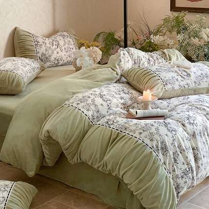一左一右 2024秋冬新款法式风复古印花褶皱花边保暖加厚高克重全消光牛奶绒四件套（提供买家秀） 复古绿