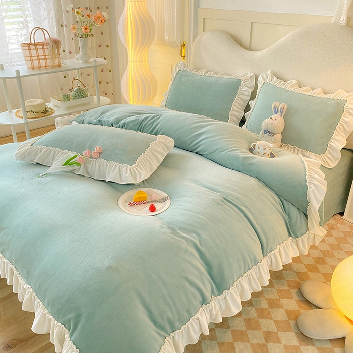 91家纺网 家纺一手货源 找家纺 花香四季家纺 2024新款牛奶绒多巴胺系列四件套 蓝