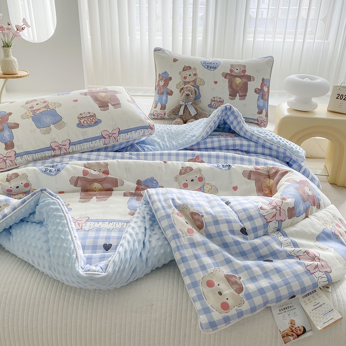 91家纺网 家纺一手货源 找家纺 青螺家纺 2025高密全棉嵌绳宝宝绒豆豆被春秋被冬被 一圈踩棉 四角不跑棉 直播 洛丽塔 爱心熊熊