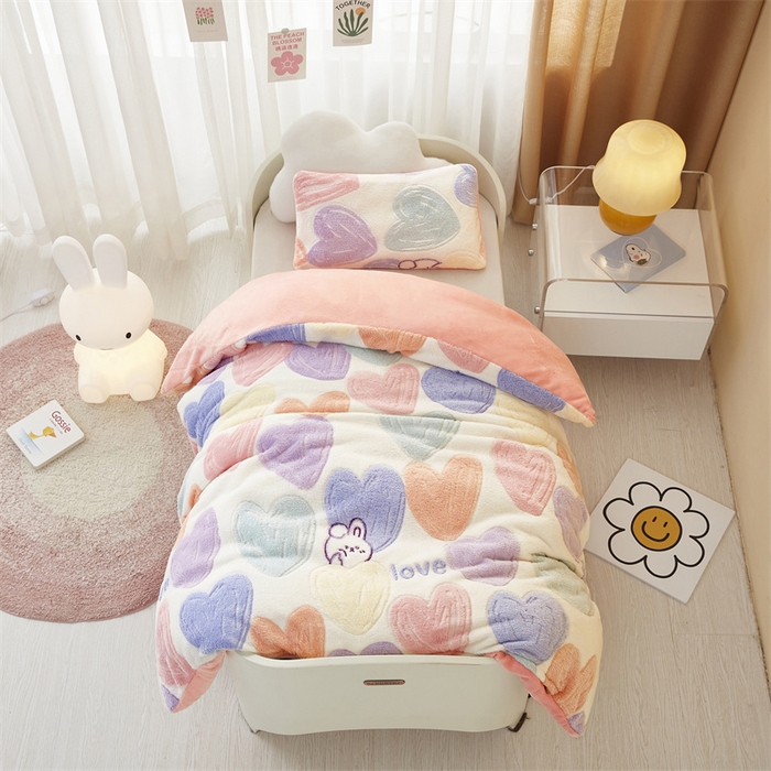 91家纺网 家纺一手货源 找家纺 丝涟家居 2025新款A类雪花绒牛奶绒儿童多功能可拆卸盖毯被 爱心兔