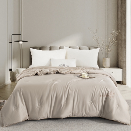 91家纺网 家纺一手货源 找家纺 双层纱家居 2024新款100支新疆精梳棉植物大豆蛋白被 卡其色