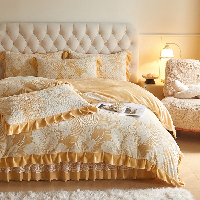 91家纺网 家纺一手货源 找家纺 畅畅家纺 2024新款11斤高克重新款韩版烂花牛奶绒床盖四件套系列 幽兰-嫩黄