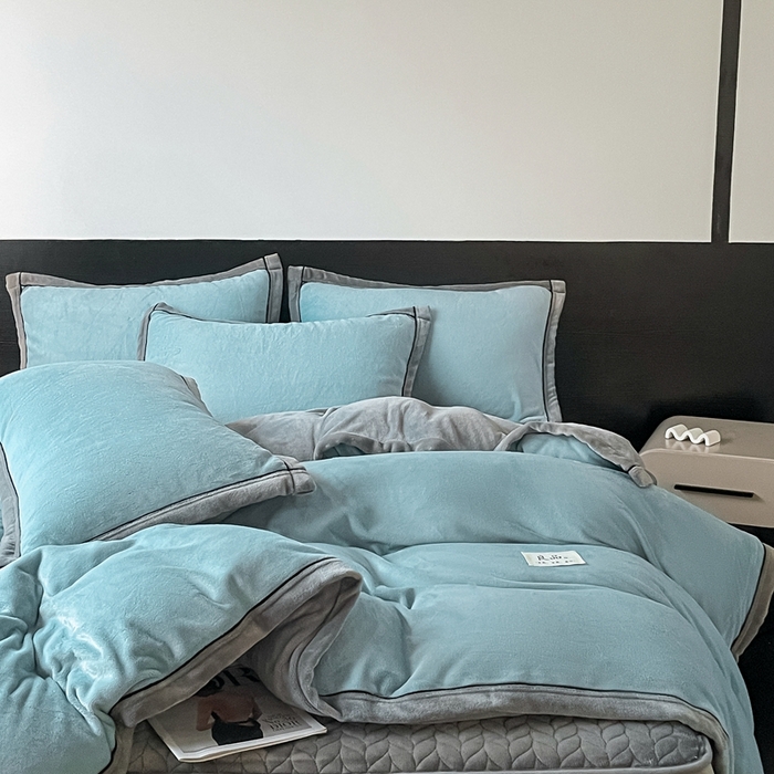 91家纺网 家纺一手货源 找家纺 欧邦 新款纯色双拼牛奶绒夹棉床笠四件套 天蓝+浅灰