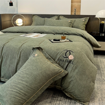 91家纺网 家纺一手货源 找家纺 （总）灰鲸 2025新款秋冬加厚磨毛刺绣四件套