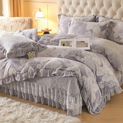 畅畅家纺 2024新款11斤高克重新款韩版烂花牛奶绒床盖四件套系列 幽兰-灰紫