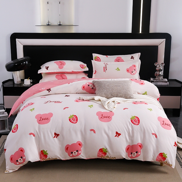 91家纺网 家纺一手货源 找家纺 新品2025年加厚磨毛植物羊绒四件套床笠款 草莓小熊