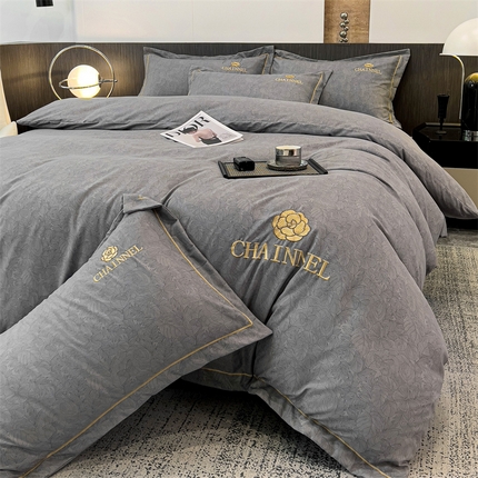 91家纺网 家纺一手货源 找家纺 （总）灰鲸 2025新款秋冬加厚磨毛刺绣四件套