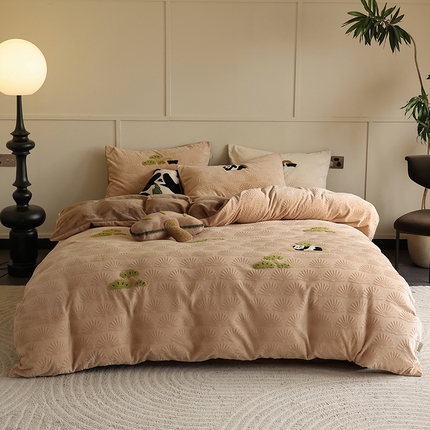 91家纺网 家纺一手货源 找家纺 （总）风向标家纺 2024新款A类立体牛奶绒毛巾绣-绽放青松系列（风格三）