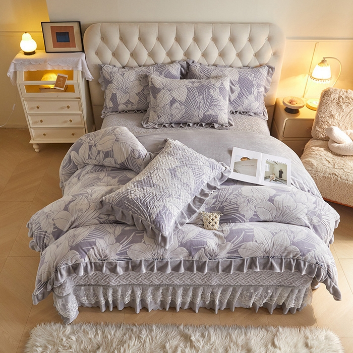 91家纺网 家纺一手货源 找家纺 畅畅家纺 2024新款11斤高克重新款韩版烂花牛奶绒床盖四件套系列 幽兰-灰紫