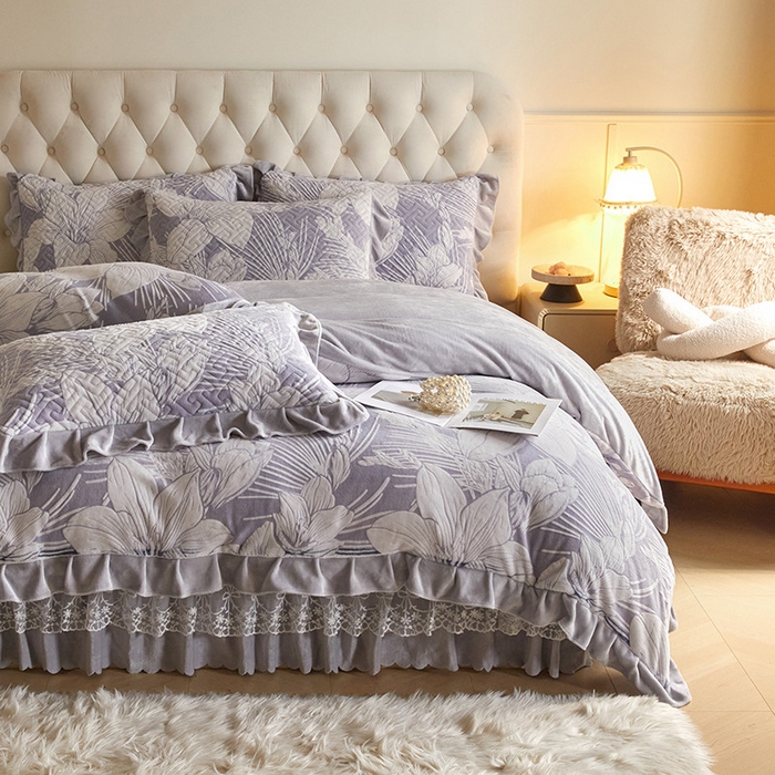 91家纺网 家纺一手货源 找家纺 畅畅家纺 2024新款11斤高克重新款韩版烂花牛奶绒床盖四件套系列 幽兰-灰紫